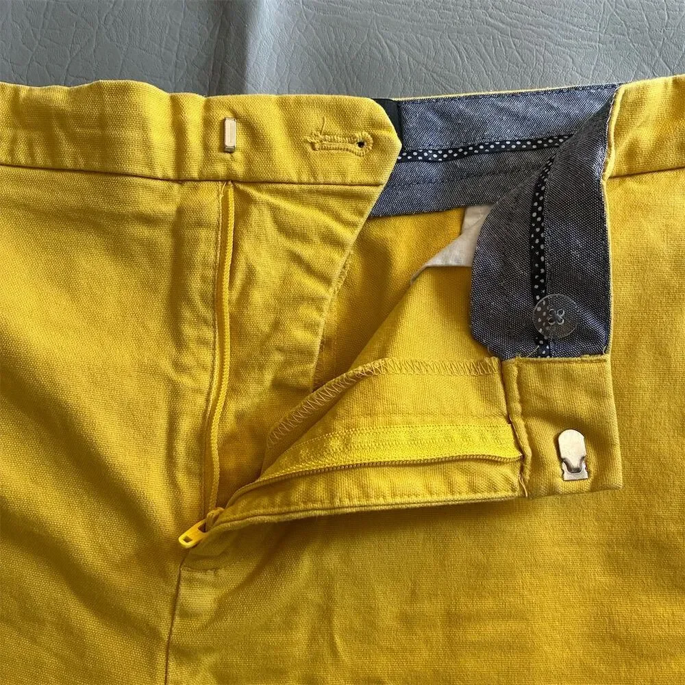 Banana Republic Women's Yellow Cotton Blend Chino Shorts Size 14 Casual Summer‎
